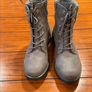 Cliffs by WHITE MOUNTAIN Women's Gray Lace-Up Combat Boots
